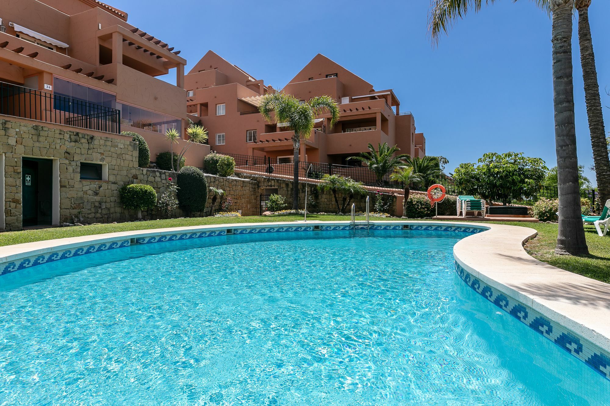 Elviria Luxury Penthouse Two Parking And Golf * Marbella