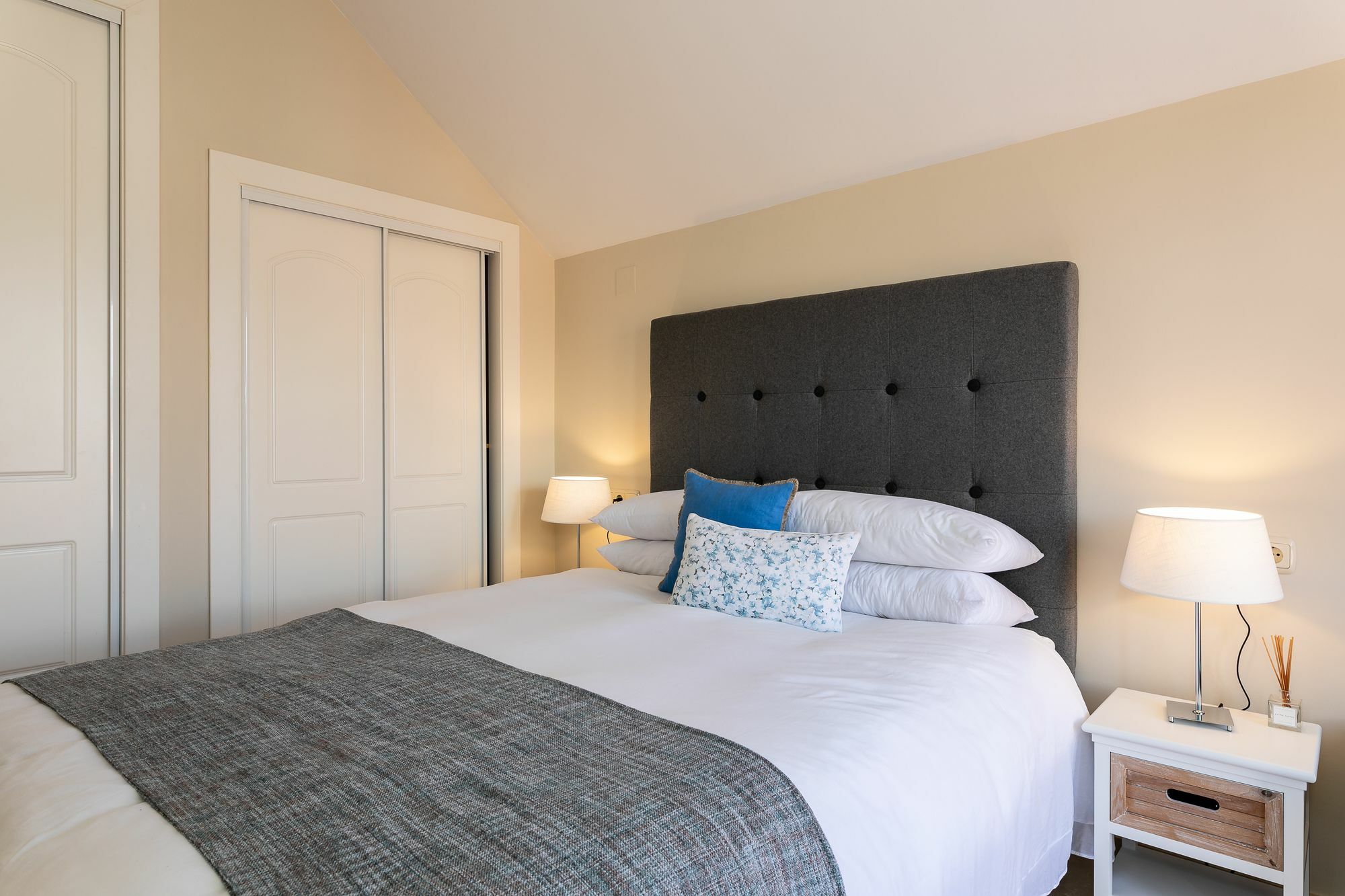 Elviria Luxury Penthouse Two Parking And Golf Marbella