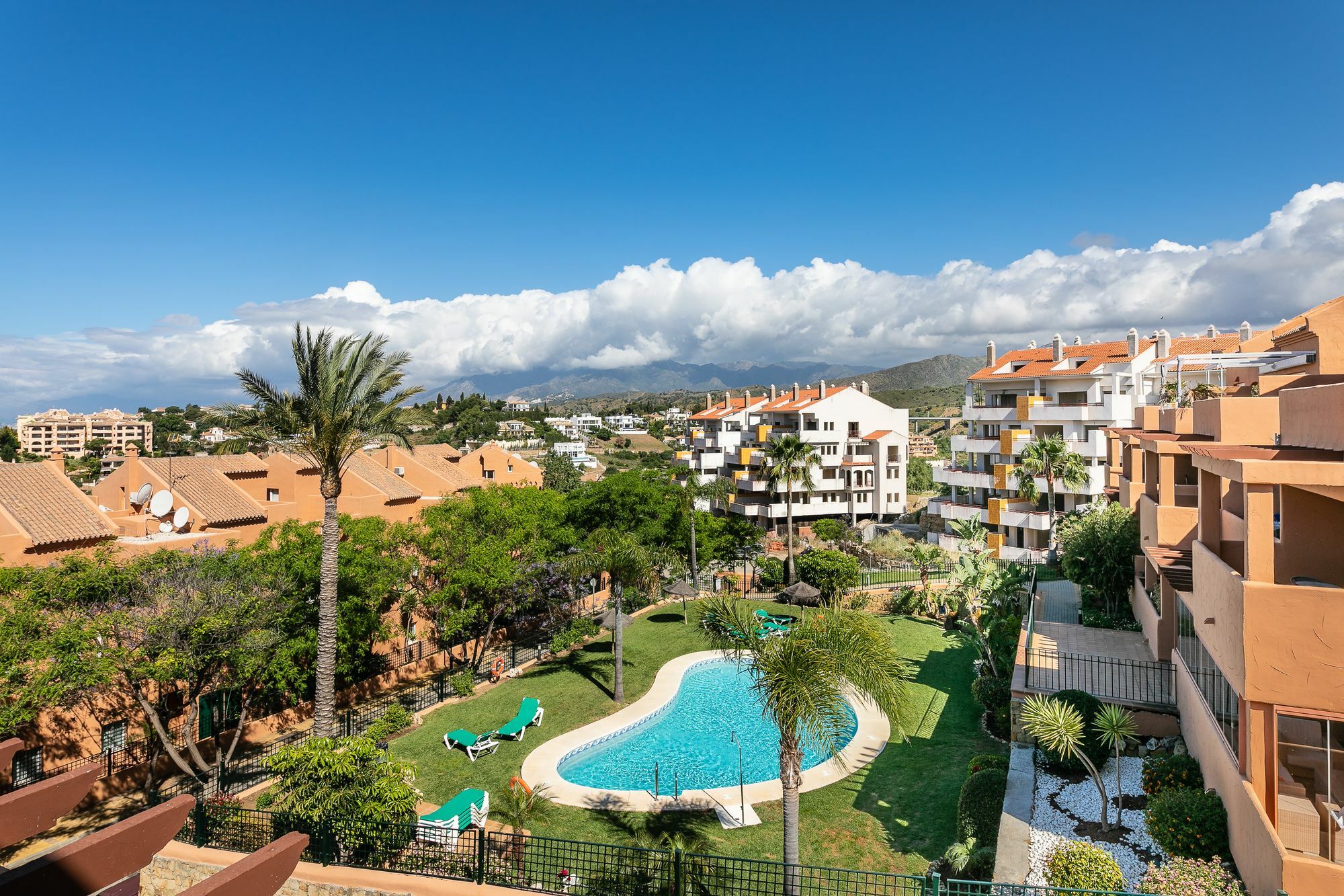 Elviria Luxury Penthouse Two Parking And Golf Apartamento Marbella