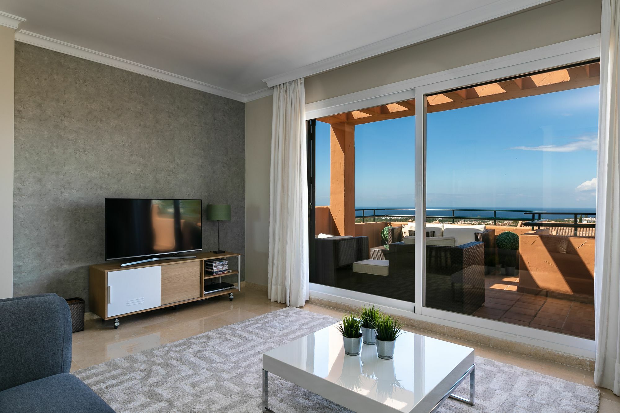Elviria Luxury Penthouse Two Parking And Golf Marbella